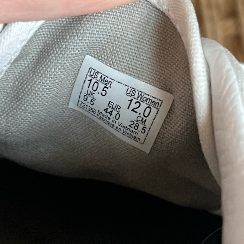Vans Era Triple White Sneakers Size 12 Women / 10.5 Men Canvas Classic Low Top - Picture 13 of 14